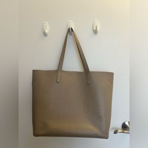 Cuyana Tote Bag with insert - taupe